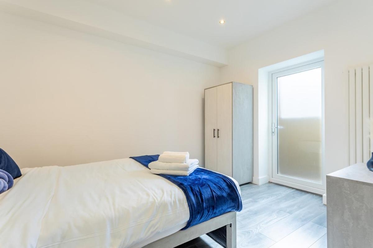 Stylish 2-Bed Flat In The Heart Of West Hampstead Apartment London Exterior photo